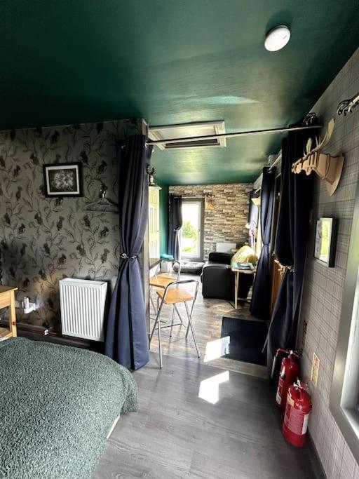 The Potter'S Rest, A Cosy Wee Cabin In The Highlands Watten Exterior photo